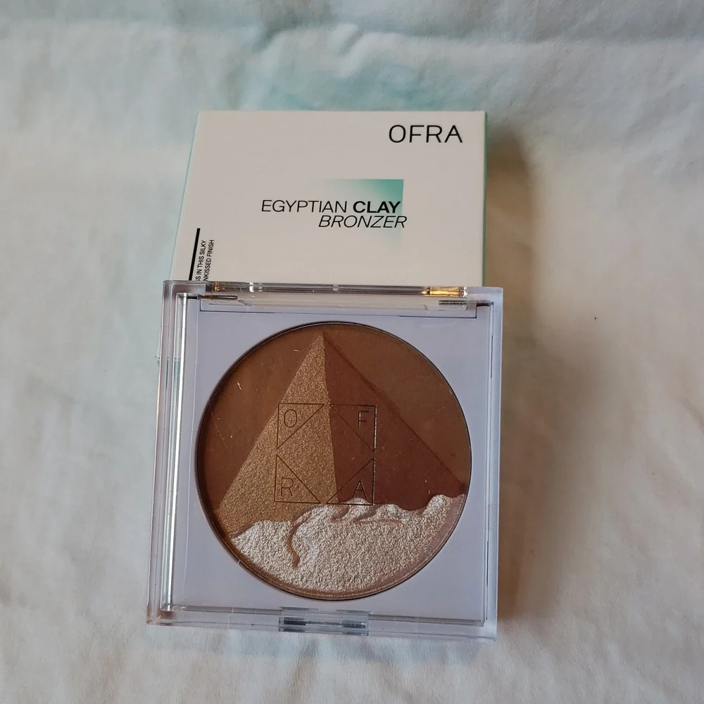 OFRA Cosmetics 3D Pyramid Egyptian Clay Bronzer